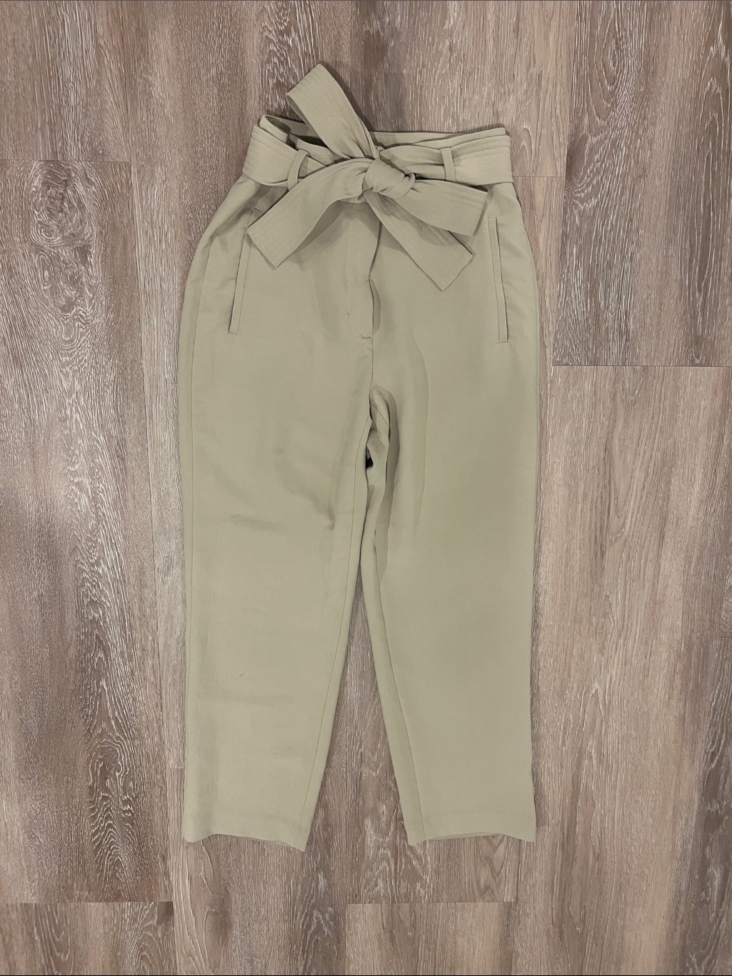 Wilfred Sage Paperbag Tie-Waist Cropped Pants